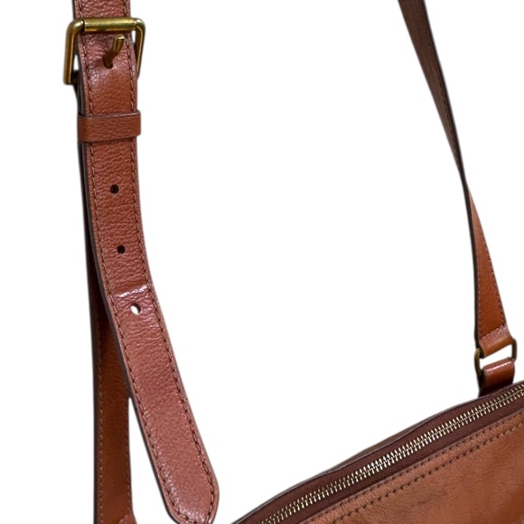 4/$20 Fossil Aida Small Crossbody Bag Brown Leather – Adjustable Strap - Picture 7 of 14